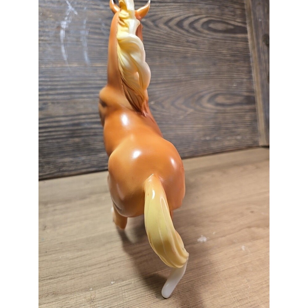 Breyer Spirits Chica Linda Dream work #9201 Retired 2002 - Picture 9 of 13